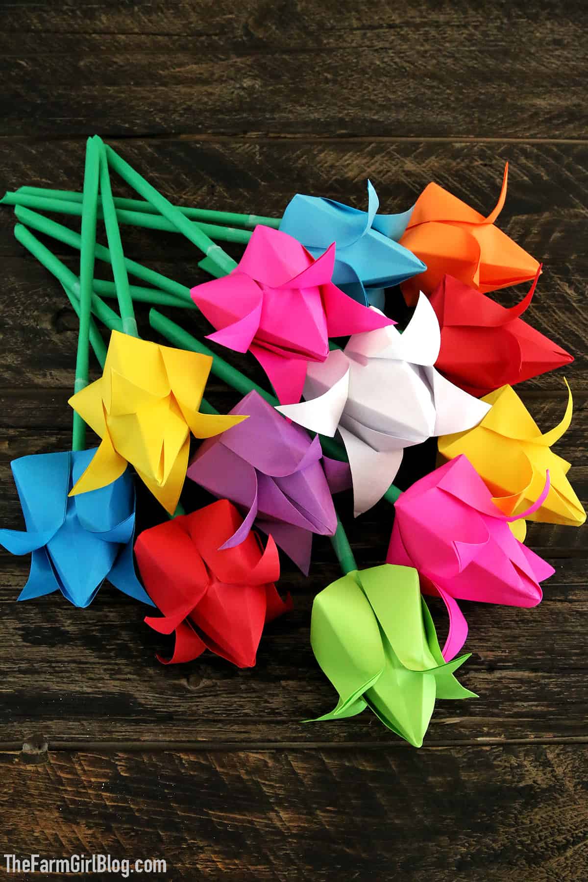 Aren’t these paper tulips are simply gorgeous? You won't believe how simple it is to make them. I've been making them for as long as I remember growing up impressing kids and adults as well with these little beauties. 